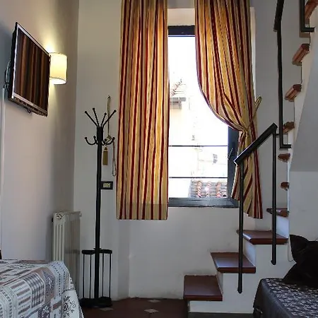 Max Apartment